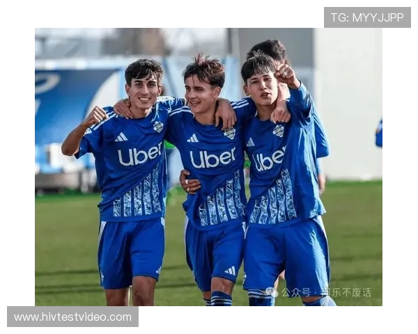 加入米兰体育平台社区：与全球足球迷互动交流、分享精彩瞬间的最佳平台